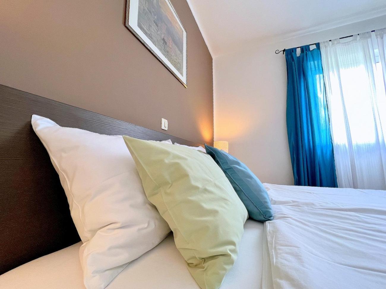Apartments Muntidor Palit Room photo